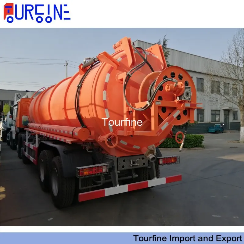 20000L Sinotruk HOWO 12 Wheel Vacuum Sewage Suction Truck for Waste Water Collection
