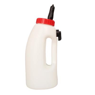 Small Pe 4l Calf Feeding Bottle With Grip 0.15KG Weight FDA Plastic