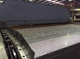 Cinturão de aço de resfriamento por água Forno Estrutura horizontal para processos eficientes de tratamento térmico