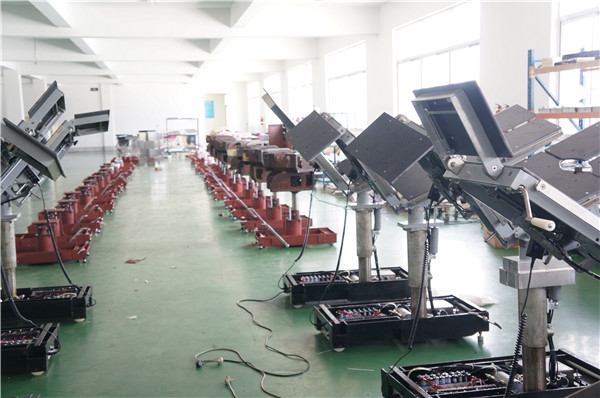 Структура нержавеющей стали операционного стола высоты регулируемая электрическая офтальмическая хирургическая