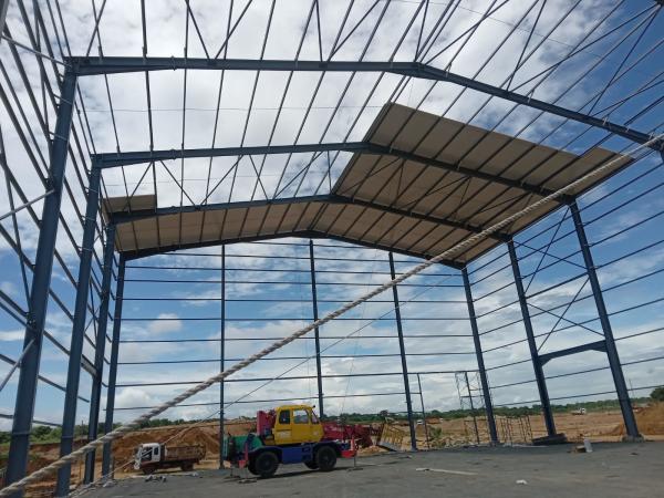 Eco-Friendly Sustainable Prefabricated Warehouse Shed Hot-Rolled Steel Forming for Eco-Friendly Construction