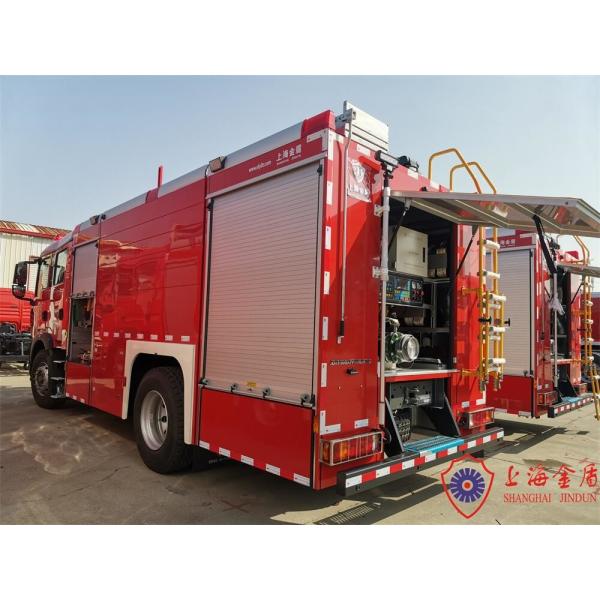 206kw 4x2 rallongent des véhicules de sauvetage du feu de mousse de l'eau de cabine avec l'offre 8000kg
