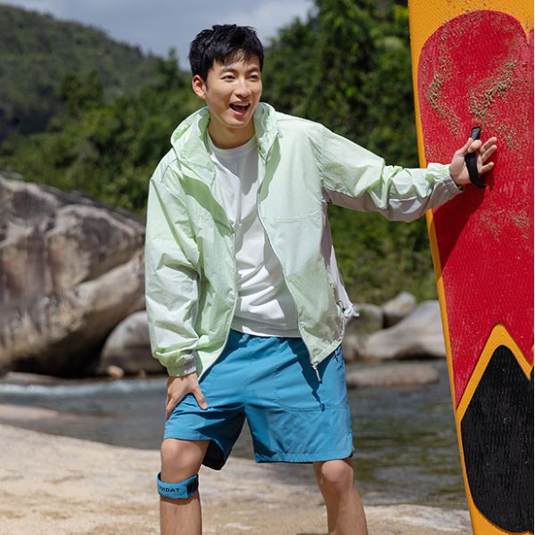 Men Breathable Quick Dry UV Protection Hooded Jacket for Outdoor Beach Surf Trip