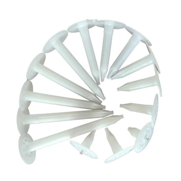 Anchures d'isolation en plastique personnalisables pour une isolation renforcée des murs