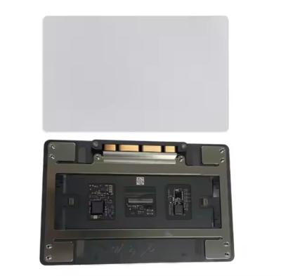 Le pavé tactile pour le MacBook Pro 16 2024, M4 Pro, EMC8895, A3403
