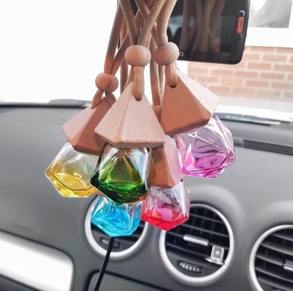 Diamond Shaped Car Perfume Bottle With Color Interior Accessories Diffuser