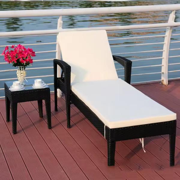 Customized Outdoor Furniture Single Sun Lounger for Patio Hotel Rattan