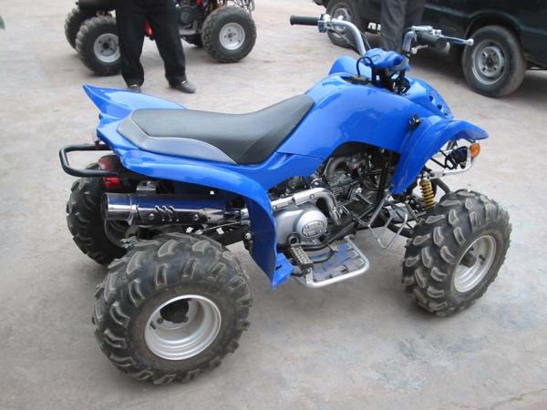 Yamaha 200CC ATV CDI Four Stroke Four Wheeled Motorcycles , Air Cooled 4 Wheeled Motorbike