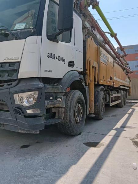 Mercedes Benz chassis concrete pump truck for sale 62m Schwing high quality pump truck 2020
