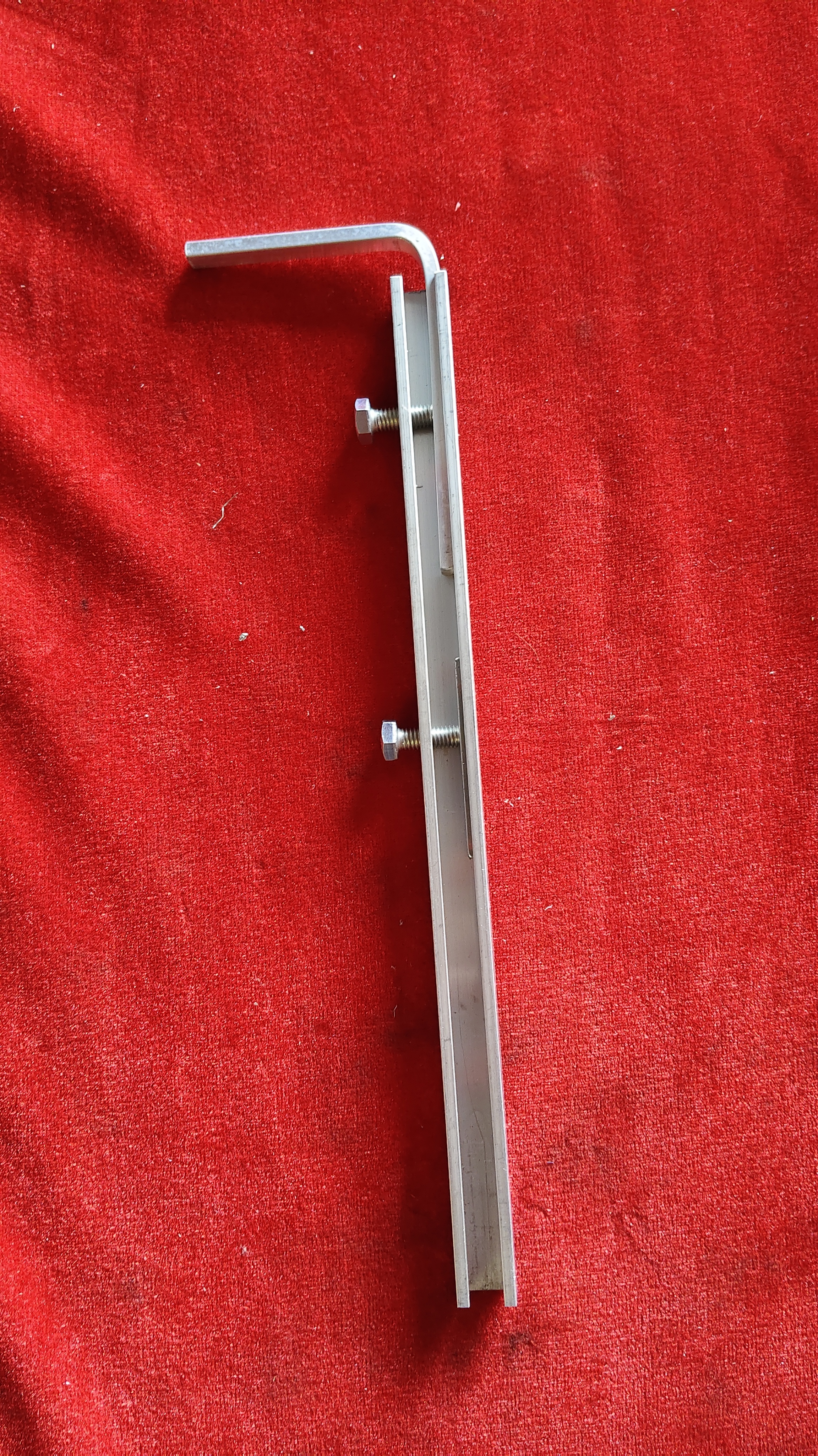 AC 380-690V Rated Operate Voltage Waterproof Sliding Electrical Line 5P Number of Poles Durable for Industrial Applications