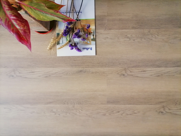 LVT Vinyl Wood Design Waterproof Super Click Pvc Floor Plank Spc Flooring in Zhejiang