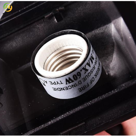 На открытом воздухе материал приведенный лампы Sconce стены E26 алюминиевый стеклянный