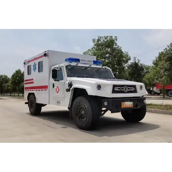 Dongfeng High Quality 4X4 Ambulance/Box Type Ambulance