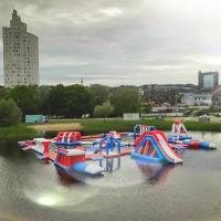 Certificat de la couleur adapté aux besoins du client par parc aquatique gonflable TUV de capacité de 165 personnes