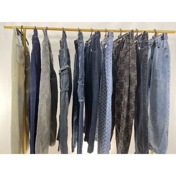 Slim Fit Versatile Second Hand Jeans Grade A Mixed Styles Sizes Polyester Cotton Material