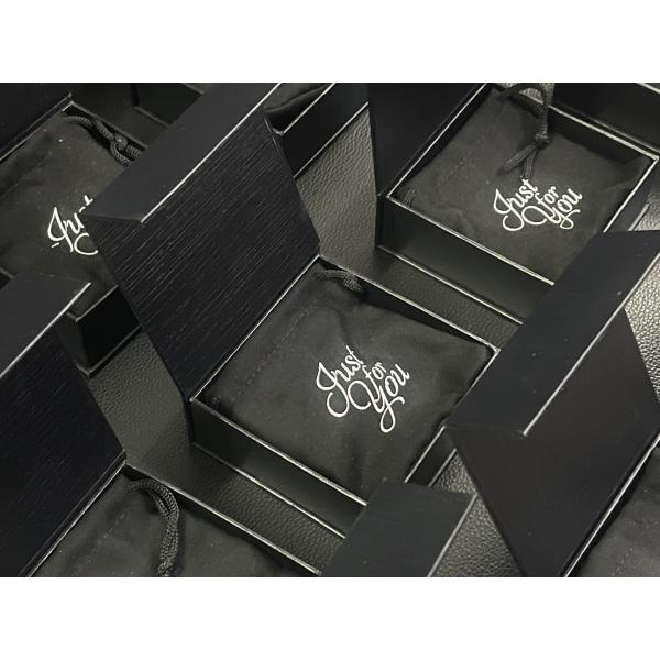 Customized Paper Black Magnet Jewelry Box and Pouches