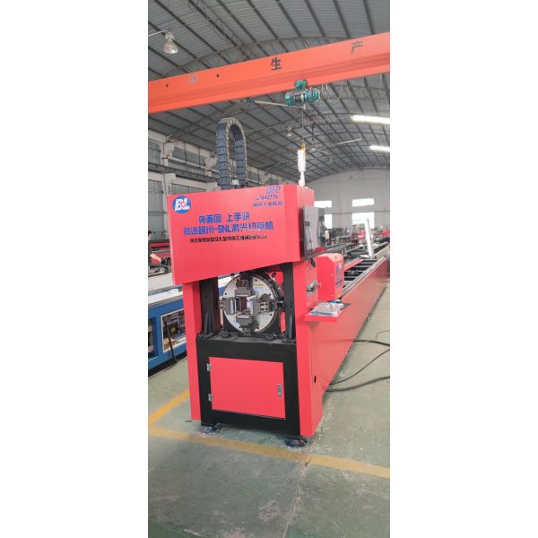 Q12 CNC Laser Tube Cutter with ±0.03mm Accuracy and 20 Meters Per Minute Cutting Speed for 6250mm Pipe Length Range