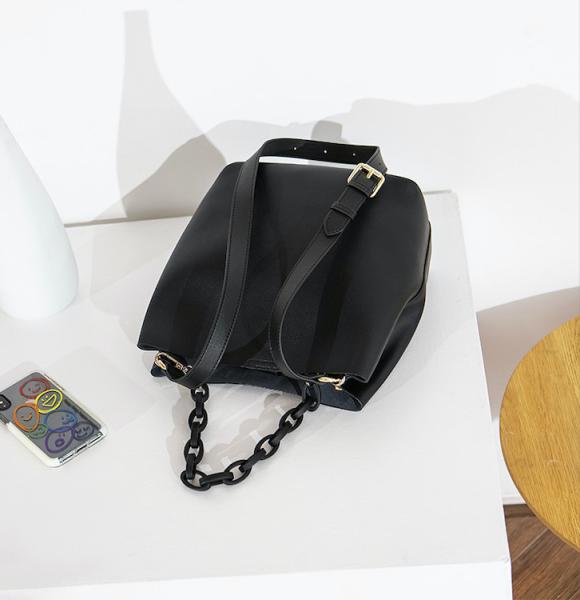 Large Capacity Women'S Bag Fashion Chain PU Shoulder Bag Texture Messenger Bucket Bag