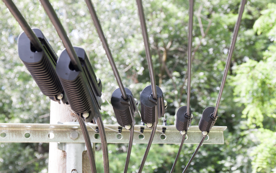 Пластмассовый PA300 натяжной зажим ADSS оптоволоконный проволочный зажим для волокнистого кабеля