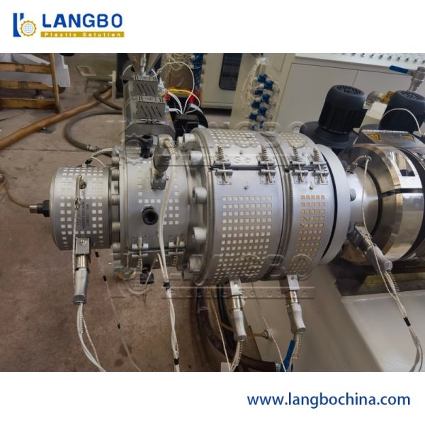 75-250mm PVC Pipes Manufacturing Machine 55KW/75KW Motor 600-800KG/H Capacity