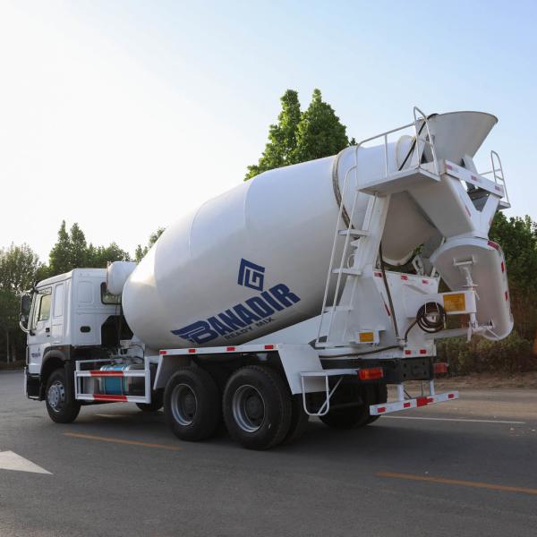 Heavy-Duty Cement Mixer Truck with Maximum Horsepower 300-400hp Electric System Sta