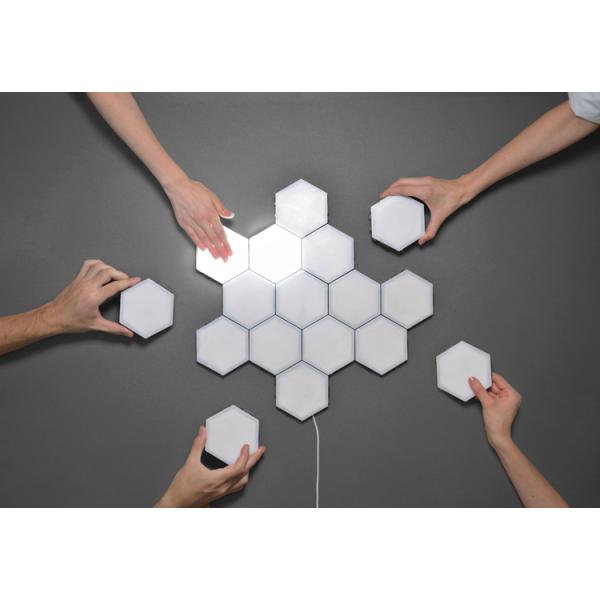 Lumière tactile hexagonale sensible à la lumière quantique en PP blanc pour 2021 Xiamen