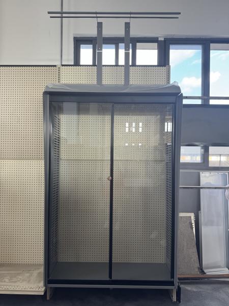 Locking Display Cases - Glass Cabibets