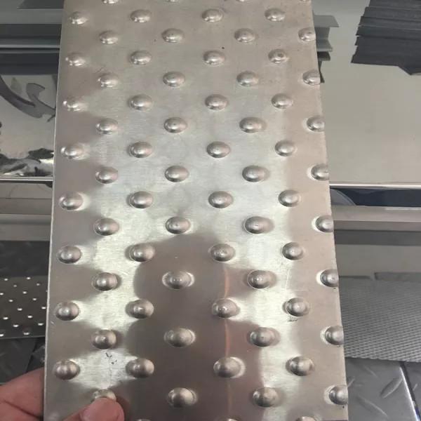 Anticorrosive Patterned Stamped Stainless Steel Sheet Thickened Inoxidable
