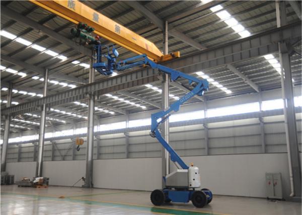 Electric Articulating Boom Lift , Portable Boom Lift Extend Horizontally Precise Maneuverabilit