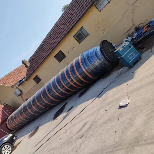 Heavy Duty Floating Dredge Hose Multi Layer Design Dredging Pipe Weather Resistant