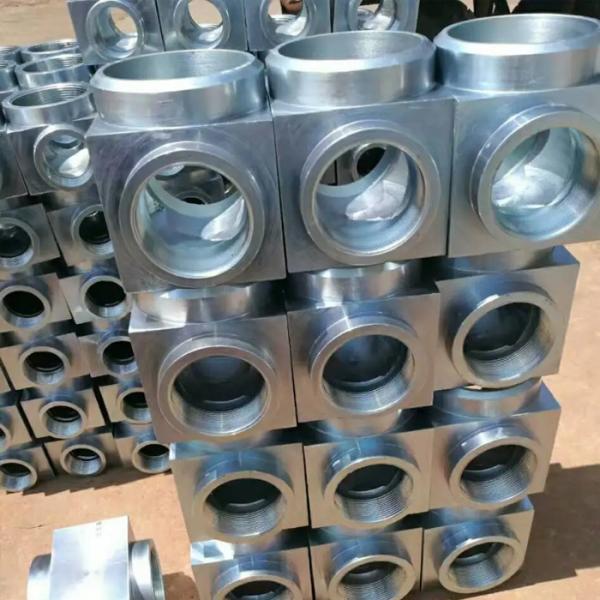 Carbon Steel Forged Pipe Fittings Tee 3000LB 6000LB 1/2 ASME B16.11 Standard