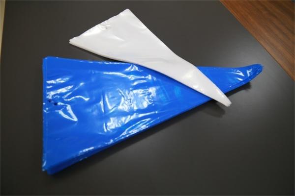 Icing Decorating Small Disposable Piping Bags Plastic Pastry Bags Triangle Shaped