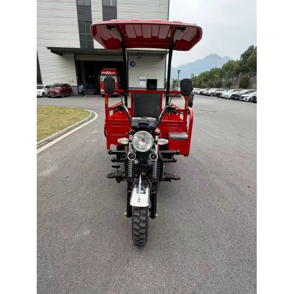 Gasoline Q1 Cargo Tricycle Three Wheeler Top Ceiling 200cc Air Cooled Engine With Inner Floating Small Booster Rear Axle And 1000kg Load Capacity ‌For Heavy Duty Transport