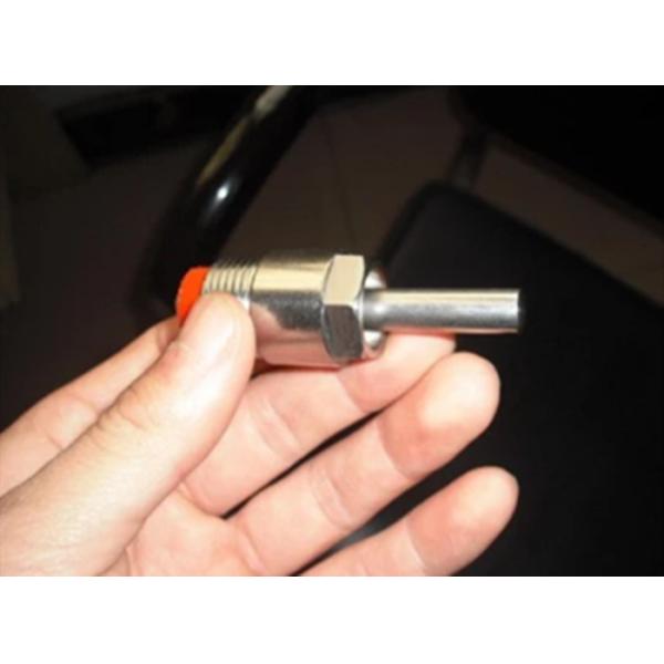 Mamelon argenté d'acier inoxydable d'équipement de ferme de porc de couleur pour des moutons de bétail de porc 1/2 »