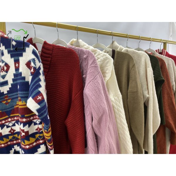 Fashionable Used Cardigan Long Sweaters Loose Free Size Mixed Colors Clean Condition