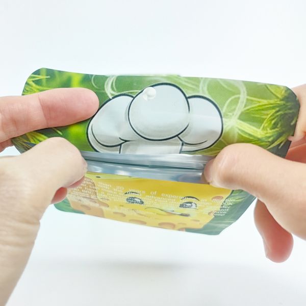 High Quality Custom Printed Logo Soft Touch Mylar Food Grade Antistatic Stand Ziplock Pouch 3.5g 7g 14g 28g for Milk Jelly