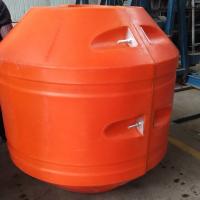 Larga vida útil utilizando un flotador de tuberías de polietileno con resistencia al impacto y flotabilidad de color naranja > 150N