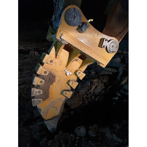 Persewaan Alat Berat Heavy Duty Excavator Rock Boom