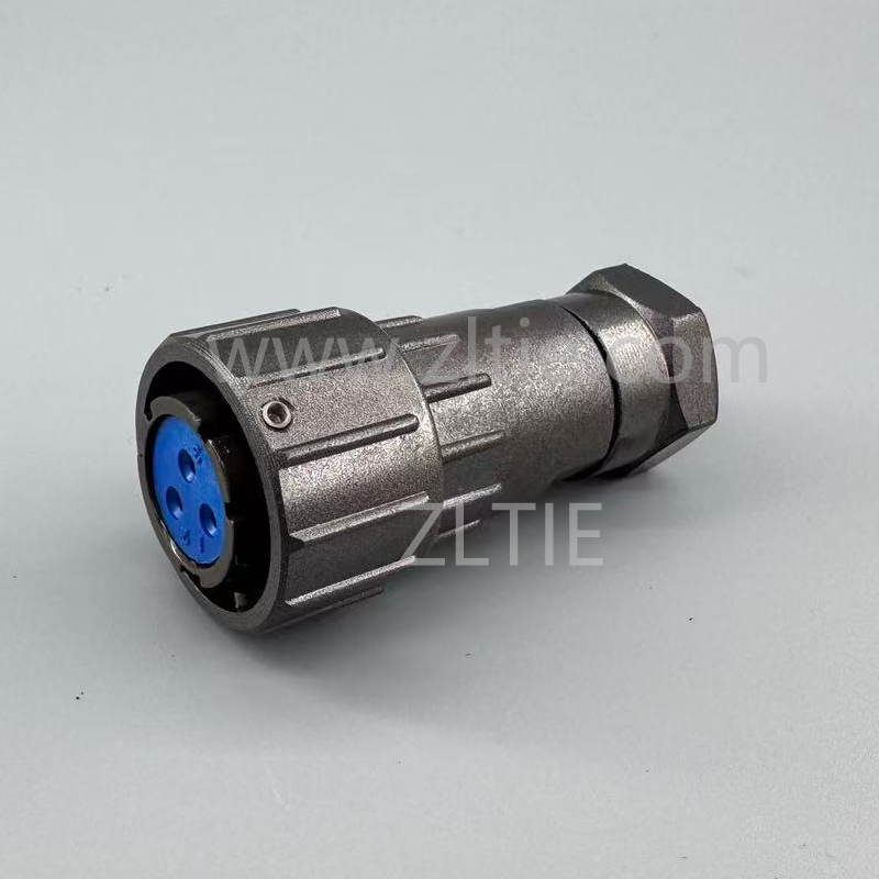 FQ18 Series 3-Pin Straight Female Plug FQ18-3TK