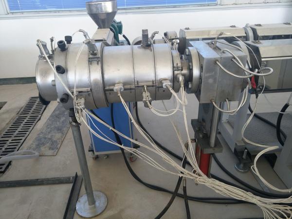 PE Plastic Extrusion Line , PE Cool And Hot Water Pipe Production Machinery