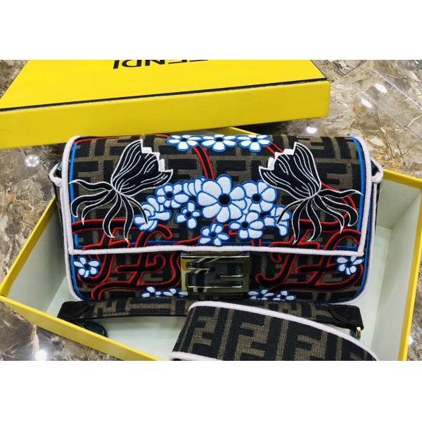 Baguette Bag Classic Single Strap Shoulder Bag embroider pattern Underarm Bag