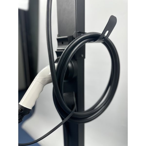 7kW EV Charger with Type 2 EU Standard Interface and 32A Output for Home and Commercial Use