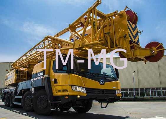 XCT100 Hydraulic Mobile Crane , superior telescopic boom crane For Safety Transportion