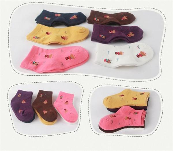 Classic customized christmas santa claus design cozy thick cotton terry socks for baby
