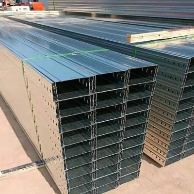 Solid Bottom Cable Tray 100mm Width With Galvanized Construction And Fire Resistance