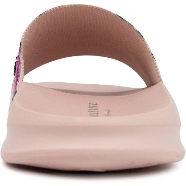 Des sandales plates avec une partie supérieure transparente personnalisable