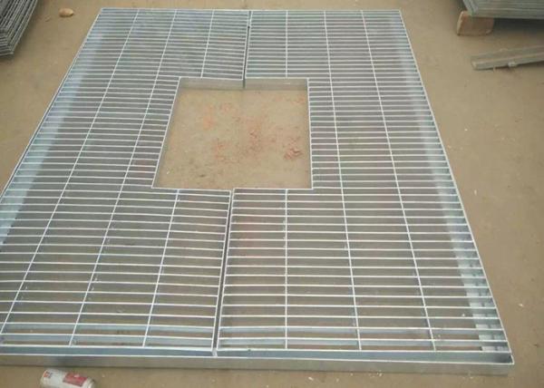 Anti Rust SS316 Floor Forge Walkway Steel Grating Serrated Bar