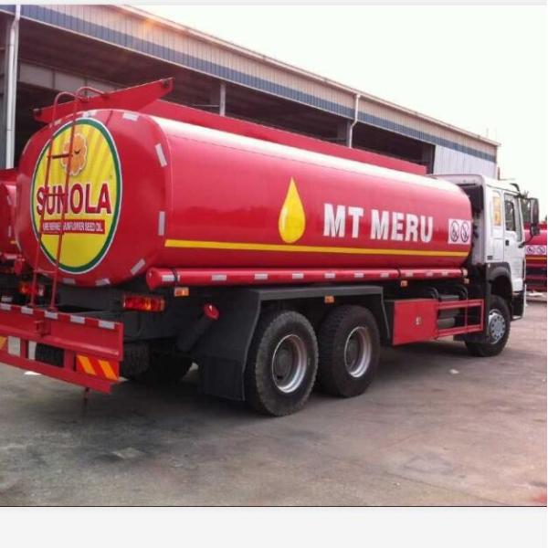 high quality howo 6x4 22000 liters 371 hp fuel tank truck