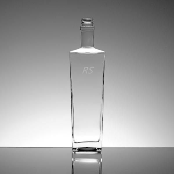Hot Stamping Surface Handling Super Flint Top Grade Gin Vodka 750ml Square Glass Bottle FOB