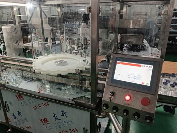 100-500mlのガラスとプラスチックボトルのための薬剤薬剤瓶詰め機 高品質&カスタムソリューション